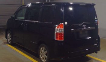 TOYOTA VOXY 2008 full