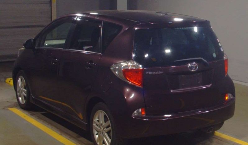 TOYOTA RACTIS 2011 full
