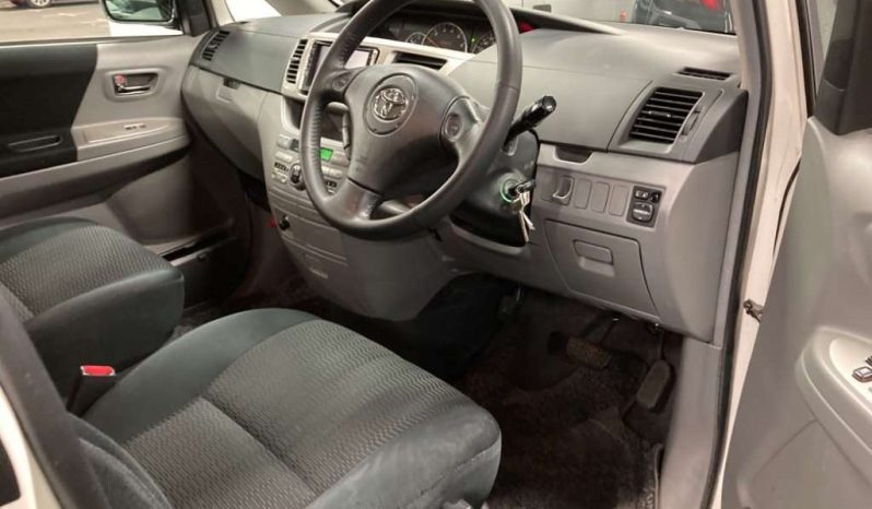 TOYOTA NOAH 2007 full