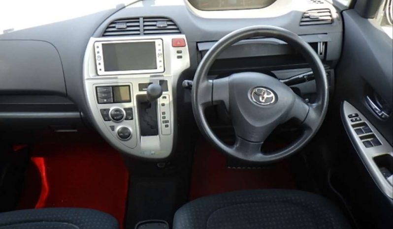 TOYOTA RACTIS 2010 full
