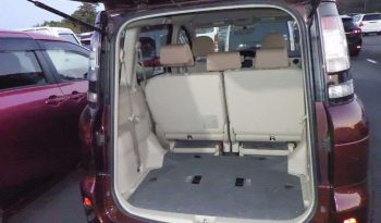 TOYOTA SIENTA 2012 full