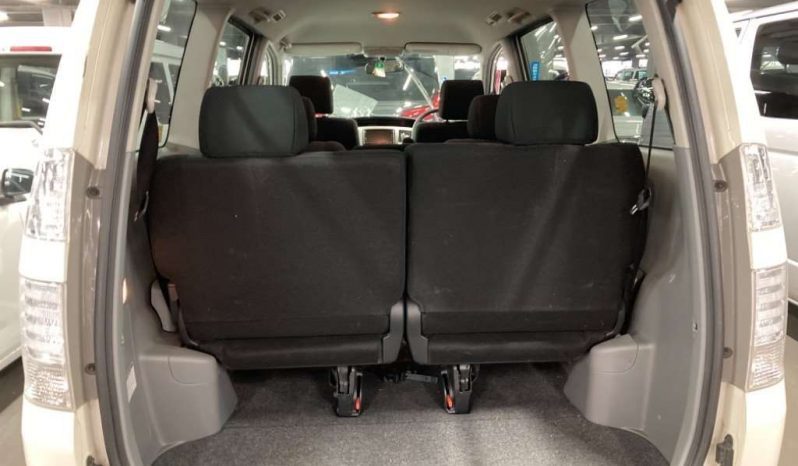 TOYOTA NOAH 2007 full