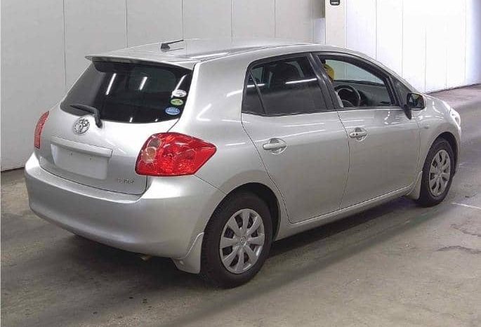 TOYOTA AURIS 2006 full