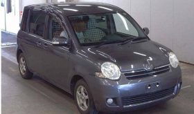 TOYOTA SIENTA 2010