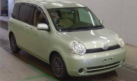 TOYOTA SIENTA 2010