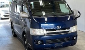 TOYOTA HIACE VAN 2005