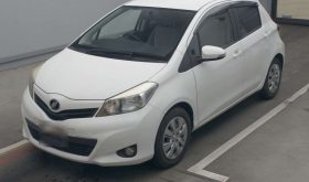 TOYOTA VITZ 2011