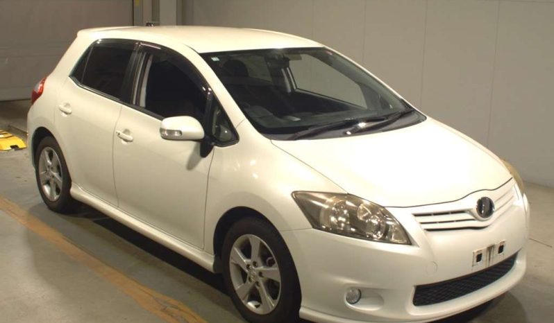 TOYOTA AURIS 2012 full