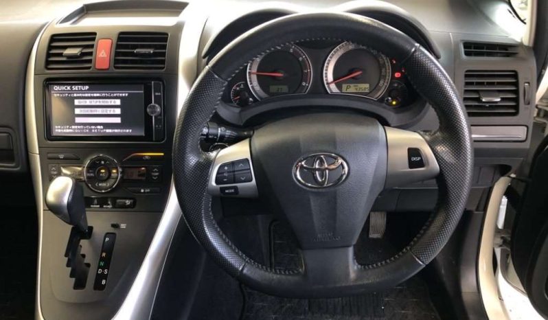 TOYOTA AURIS 2012 full