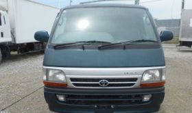 TOYOTA HIACE 2002