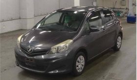 TOYOTA VITZ 2012