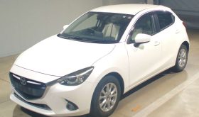 MAZDA DEMIO 2015