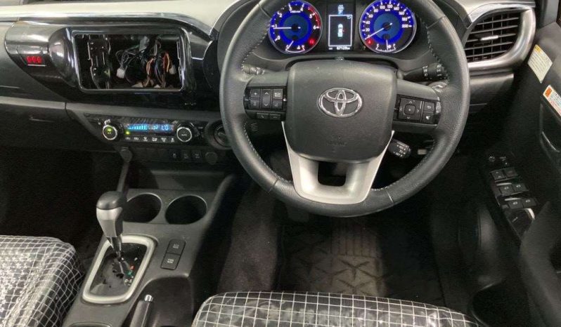 TOYOTA HILUX 2019 full