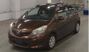 TOYOTA VITZ 2013 full