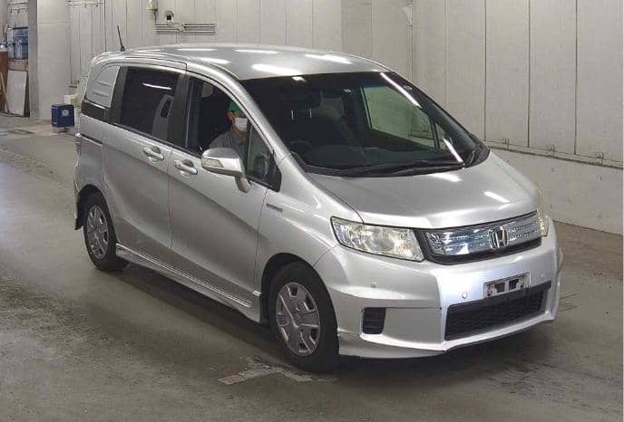 HONDA FREED HYBRID 2013 full