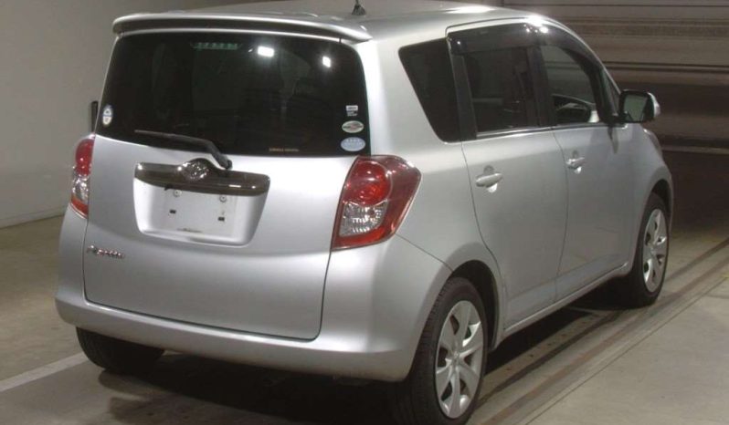 TOYOTA RACTIS 2010 full