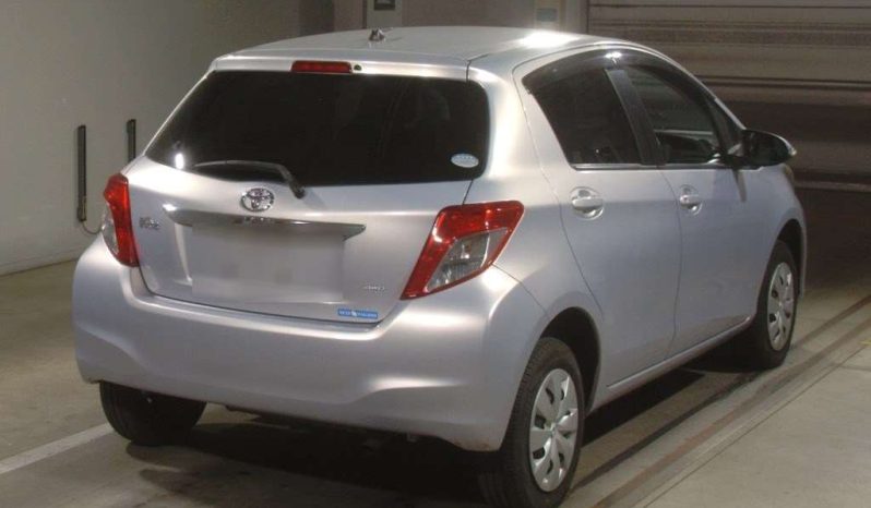 TOYOTA VITZ 2014 full