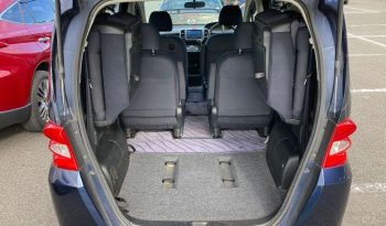 HONDA  FREED  2010 full