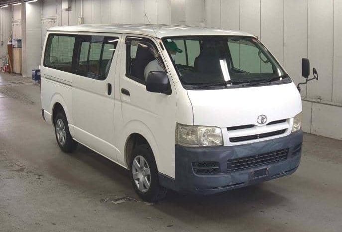 TOYOTA HIACE 2004 full