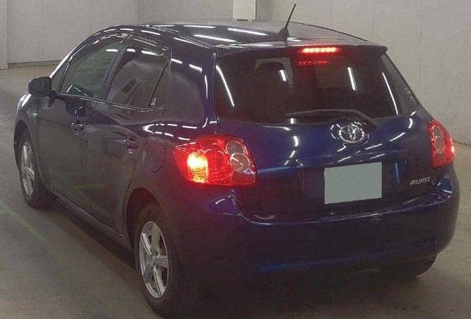 TOYOTA AURIS 2007 full