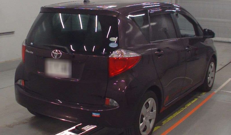 TOYOTA RACTIS 2010 full