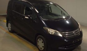 HONDA FREED 2010