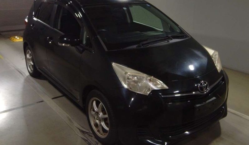 TOYOTA RACTIS 2011 full