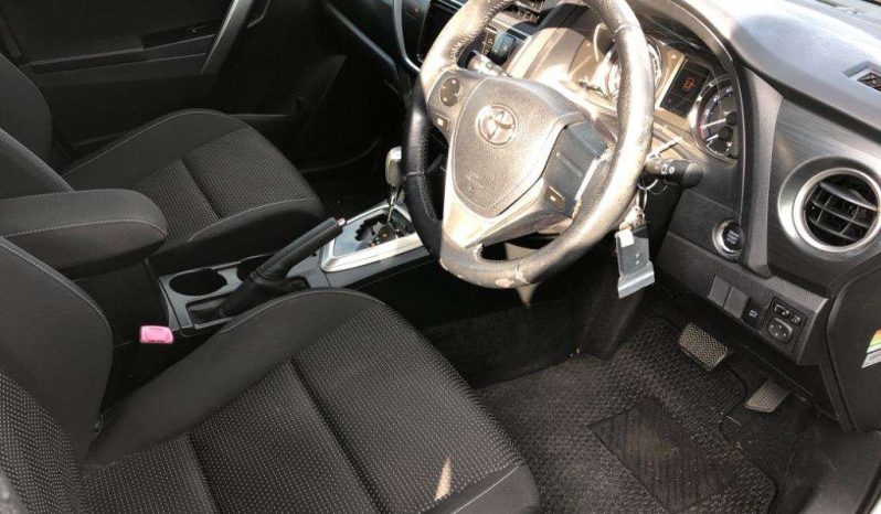 TOYOTA AURIS 2013 full