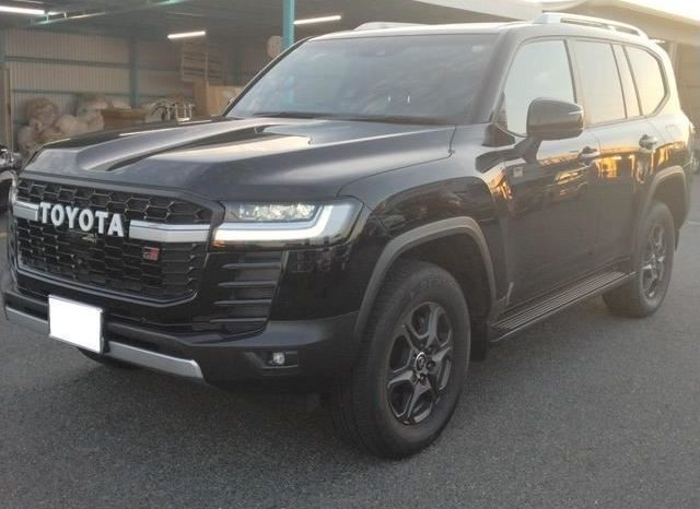 TOYOTA LAND CRUISER GR SPORTS full
