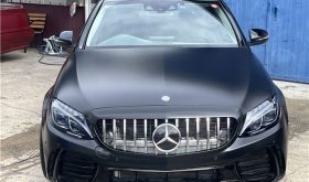 MERCEDES BENZ C200 2016