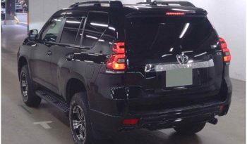 TOYOTA LAND CRUISER PRADO TX 2022 full