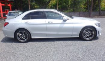 MERCEDES BENZ C200 2019 full