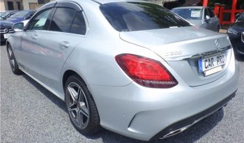 MERCEDES BENZ C200 2019 full