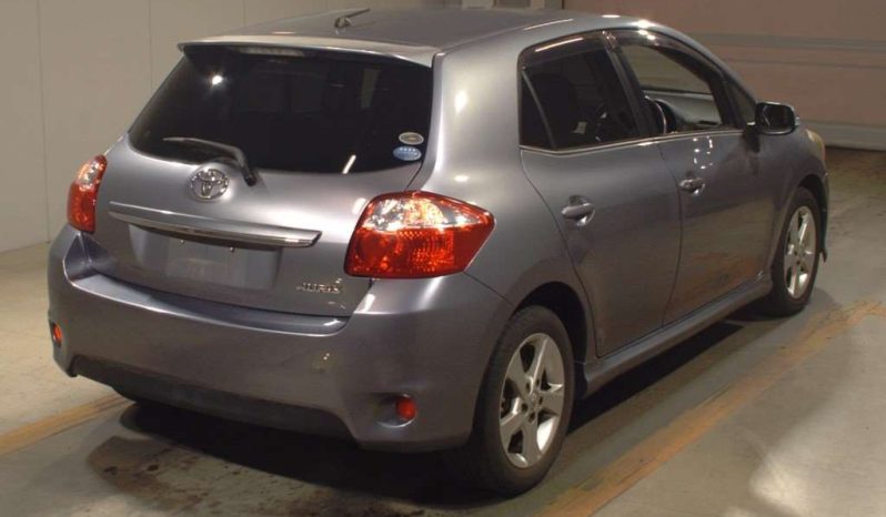 TOYOTA AURIS 2010 full