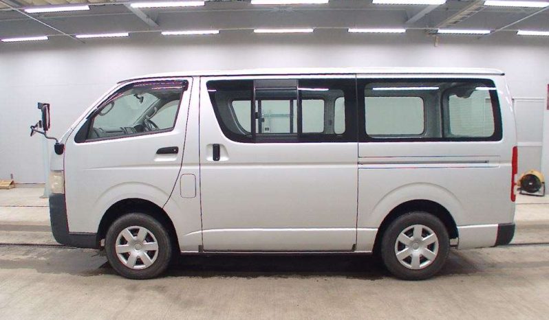 TOYOTA HIACE VAN 2006 full