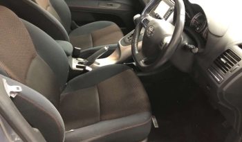 TOYOTA AURIS 2010 full