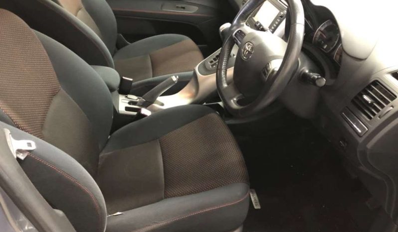 TOYOTA AURIS 2010 full