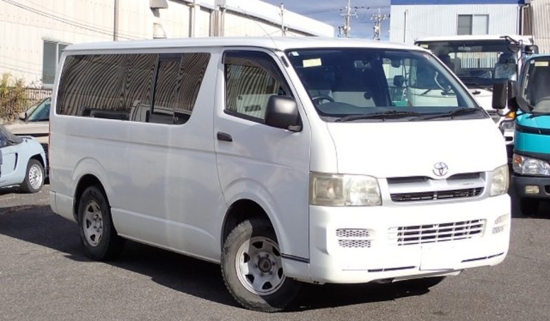 TOYOTA HIACE VAN full