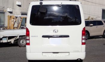 TOYOTA HIACE VAN full