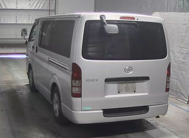 TOYOTA HIACE VAN full