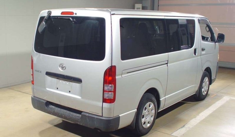 TOYOTA HIACE VAN full