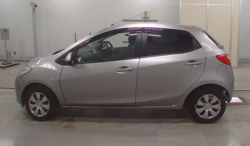 MAZDA DEMIO full