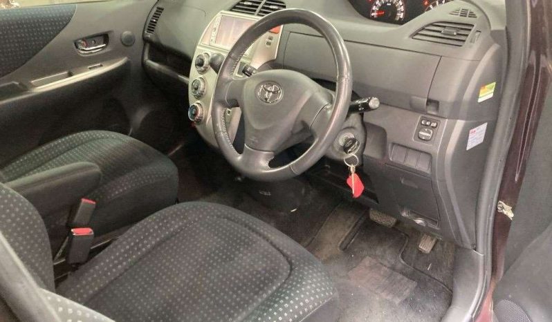 TOYOTA RACTIS full