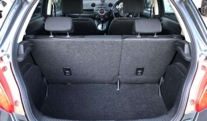 MAZDA DEMIO full