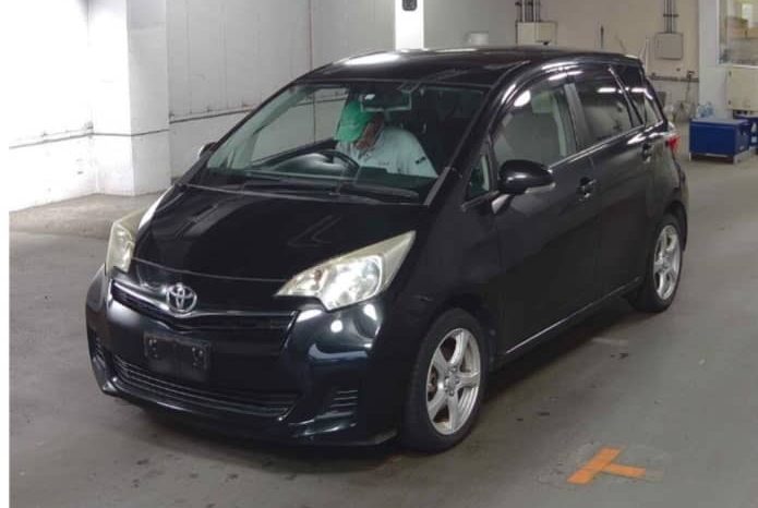 TOYOTA RACTIS full