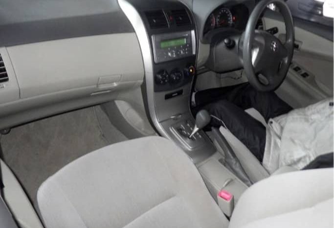 TOYOTA COROLLA AXIO full
