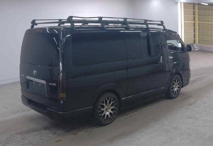 TOYOTA HIACE VAN full