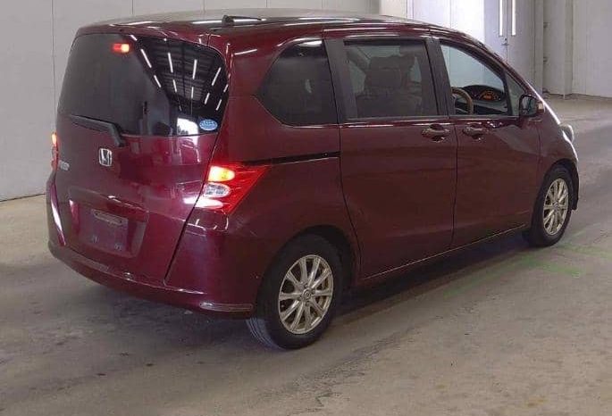 HONDA FREED full