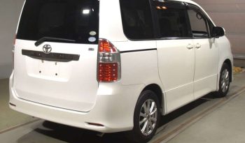 TOYOTA NOAH full