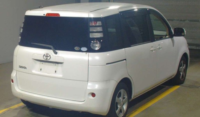 TOYOTA SIENTA full